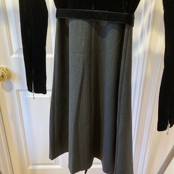 Blumarime dress. Velvet top-to-waist/wool from waist down. Embroidery. Size 6 - Picture 9 of 10